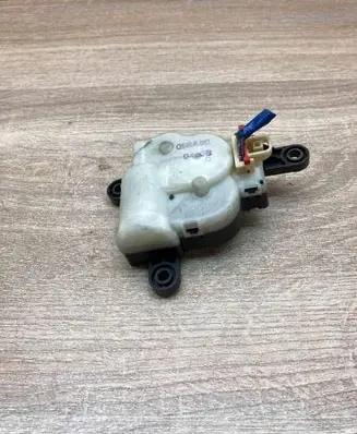 Chrysler Voyager Air flap motor/actuator 058ABC0480B WITHPLUG
