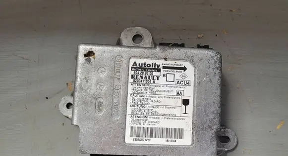 Renault Megane II Airbag control unit/module 8200411004A 604289600 E353SU71273