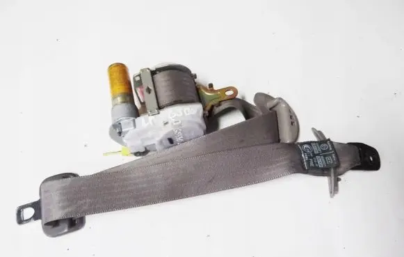 Lexus GS 300 400 430 Front seatbelt