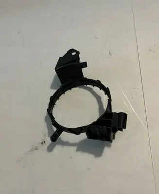 Mercedes-Benz GLC X253 C253 Fuel filter bracket/mount holder A2535013500