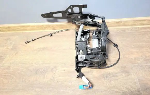 Mercedes-Benz SL R232 Convertible roof hinge A2327704900