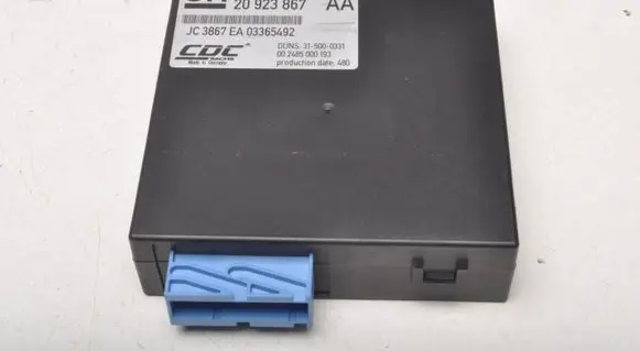 Opel Insignia A Air suspension control unit module (rear) 20923867AA