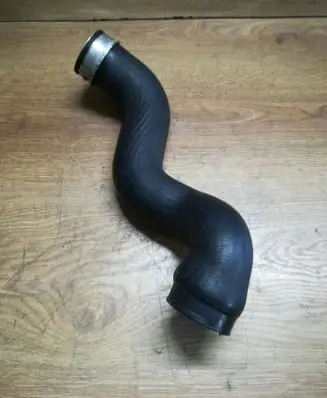 Intercooler hose/pipe