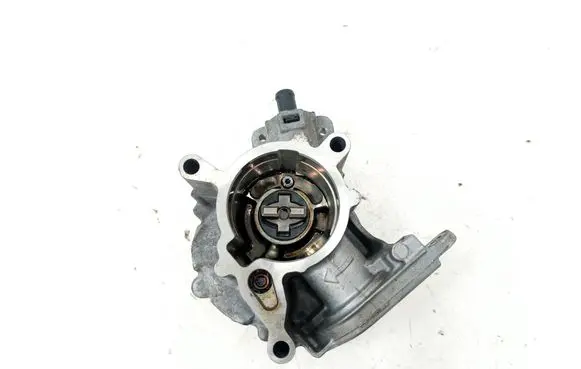 Audi Q5 SQ5 8R Vacuum pump 06J145100P