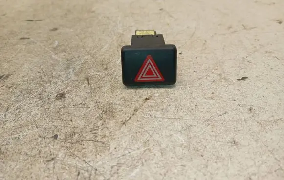 Audi A4 S4 B7 8E 8H Hazard light switch 8E0941509