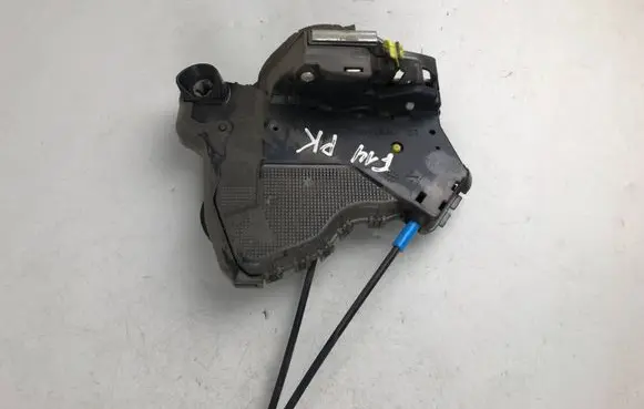 Subaru Forester SJ Front door lock 61032SG050