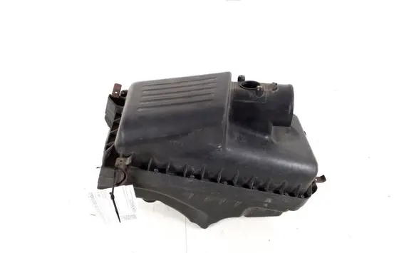 Toyota Corolla E120 E130 Air filter box 