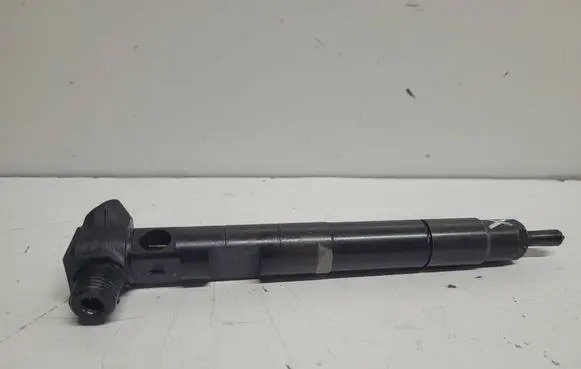 Mercedes-Benz B W246 W242 Fuel injector A6510701387