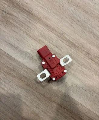 BMW X3 G45 Battery relay fuse 5A2D5A8
