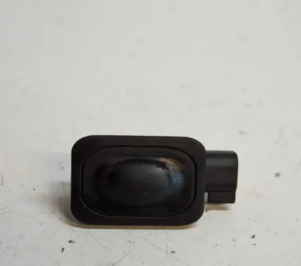 Ford Kuga II Tailgate/boot open switch button 1L2115K147AA