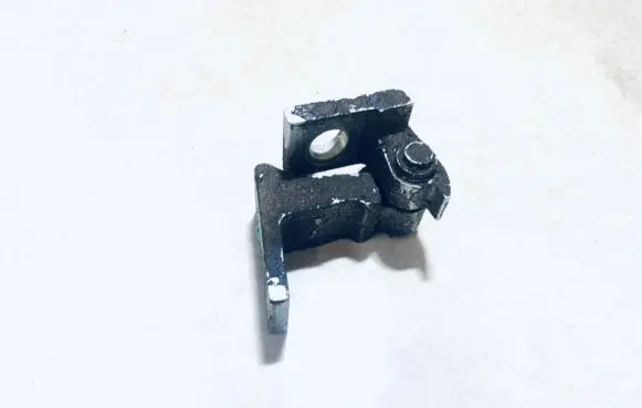 Seat Ibiza IV (6J,6P) Rear door lower hinge 8K083140