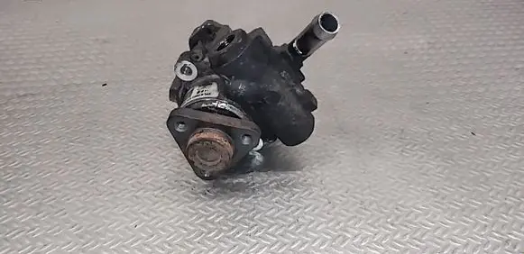 BMW 1 E81 E87 Power steering pump 7692974546