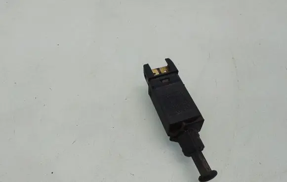 Volkswagen PASSAT B4 Brake pedal sensor switch 191945515A