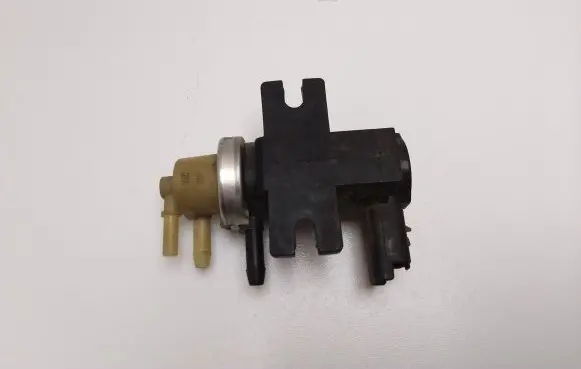 Ford Focus Turbo solenoid valve 9672875080