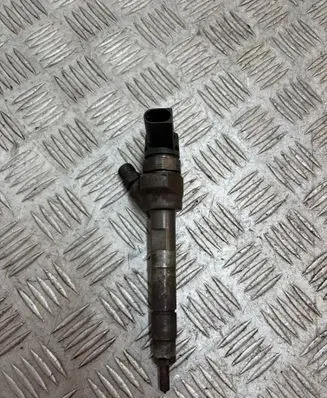 BMW 5 F10 F11 Fuel injector 0445110617 7810762