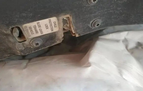 Chrysler Voyager Rear door lock