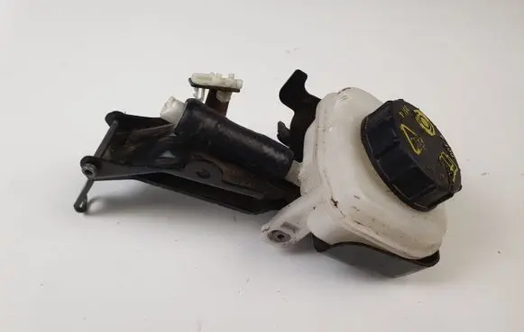 Polestar 2 Brake fluid reservoir 32245332