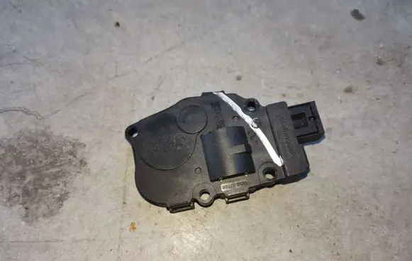 Mercedes-Benz ML W166 Air flap motor/actuator T1015556H
