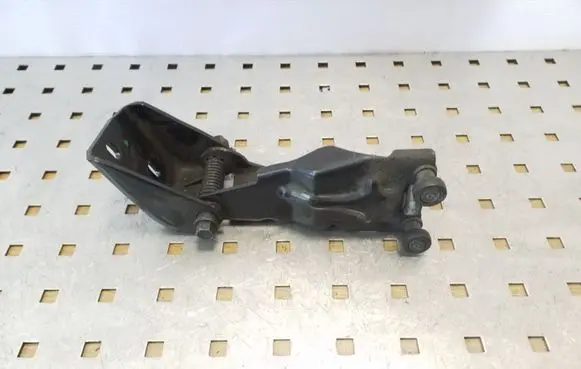 Chrysler Grand Voyager V Sliding door middle roller runner 05020672AB
