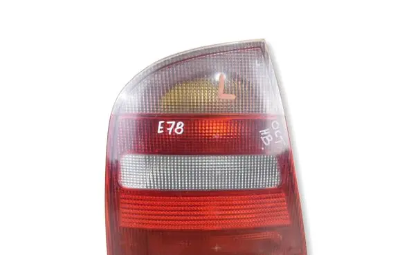 Skoda Octavia Mk1 (1U) Rear/tail lights 1U6945111 1U6945095