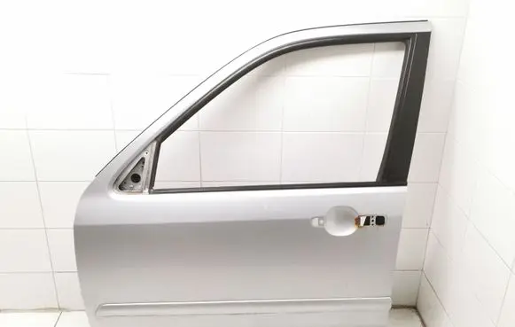 Honda CR-V Front door