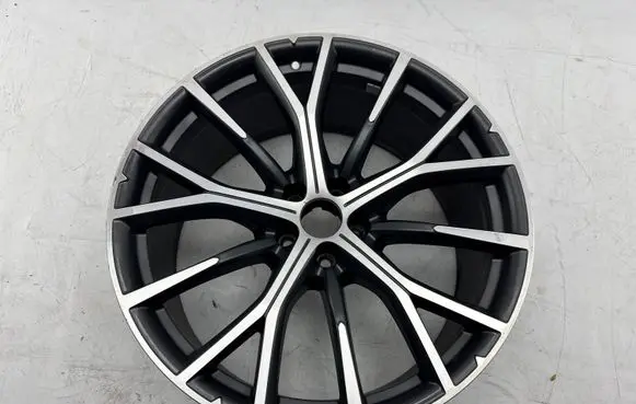 Maserati Grecale R21 alloy rim 670171185