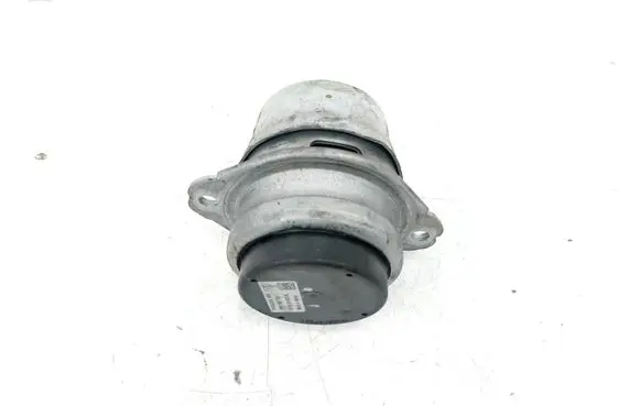 Porsche Cayenne (92A) Engine mount bracket 7P5199131