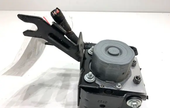 Dacia Duster II ABS Pump 476606804R