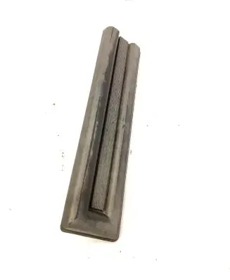 Cadillac DeVille Fender trim (molding) 1632853