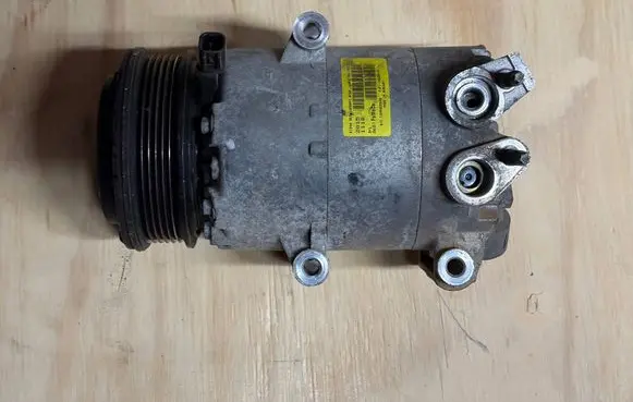 Ford Focus ST Air conditioning (A/C) compressor (pump) F1F119D629CA