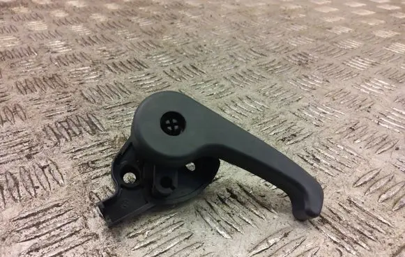 Hyundai ix35 Engine bonnet (hood) release handle 
