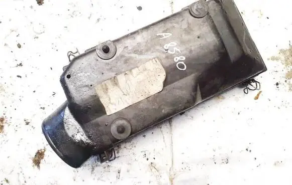 Peugeot 405 Air filter box
