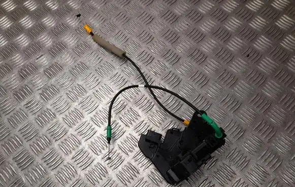 Fiat 600 Rear door lock 9849605180