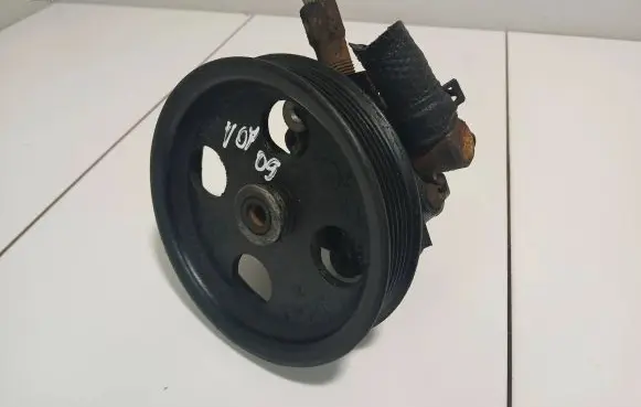 Chrysler Grand Voyager V Power steering pump 04593830aa