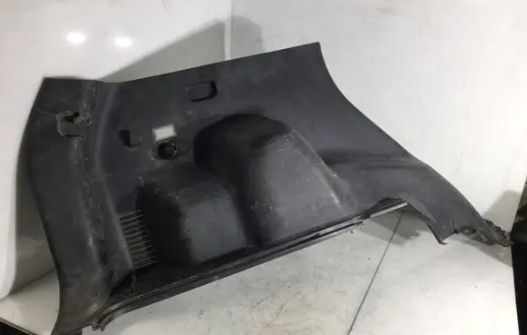 Mitsubishi Grandis Other trunk/boot trim element