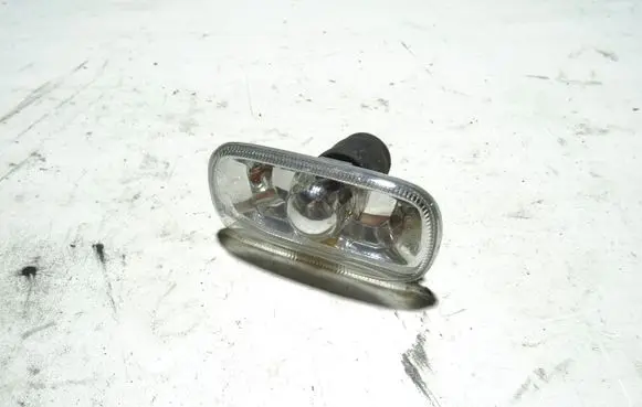 Audi A6 S6 C6 4F Front fender indicator light 8E0949127