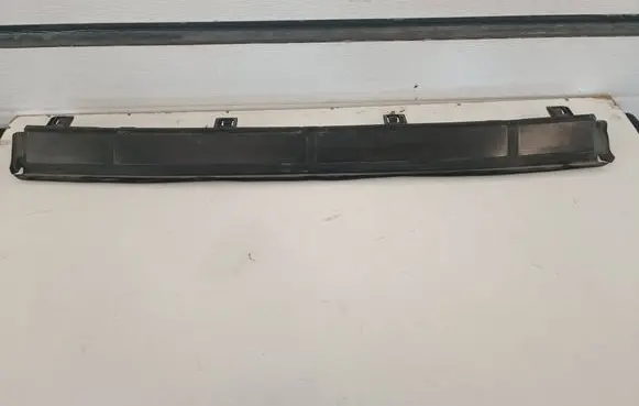 Audi Q7 4M Intercooler air guide/duct channel 4M0807957 602455