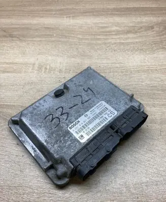 Opel Zafira A Engine control unit/module ECU 09133269 0281010021