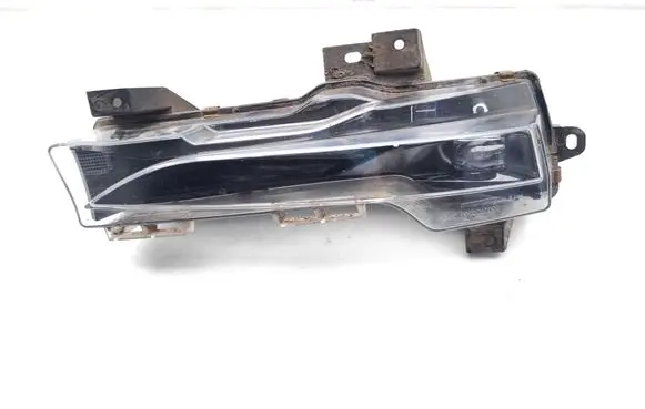 Tesla Model 3 Front fog light 6002TA0402 6002TA0404