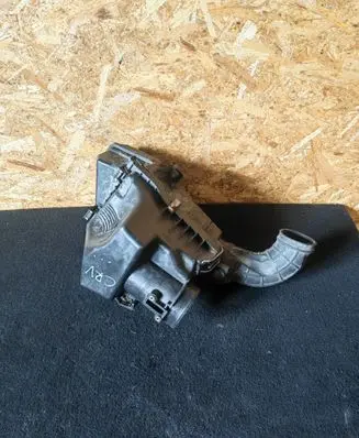 Honda CR-V Air filter box