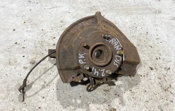 Mitsubishi Grandis Front wheel hub spindle knuckle