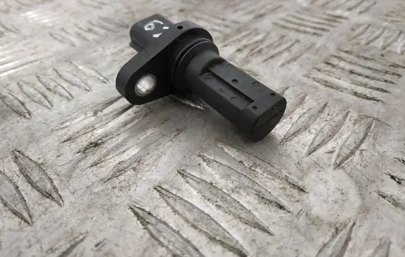 Mitsubishi Outlander Crankshaft position sensor 1865A126