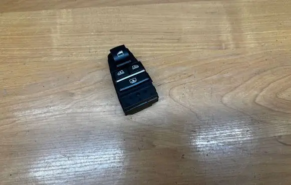 BMW 7 F01 F02 F03 F04 Electric window control switch 9204862 10W24E05 10061810000566