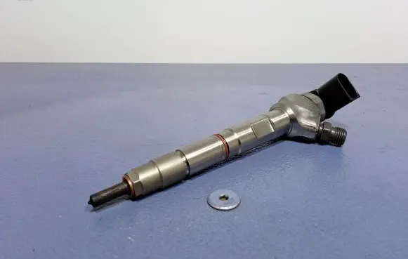 Skoda Superb B8 (3V) Fuel injector 05L130277E