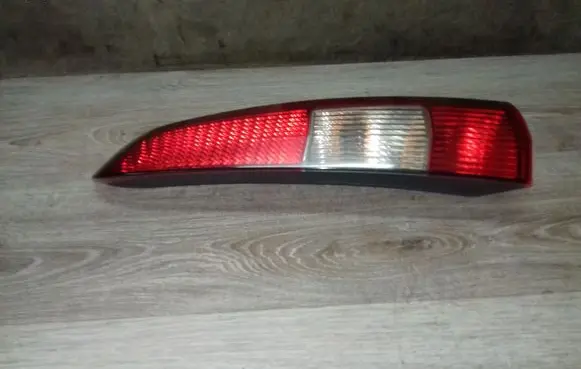 Volvo V70 Rear/tail lights 9154494