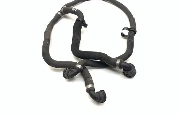 BMW 5 G30 G31 Engine coolant pipe/hose 8602863 17128602863