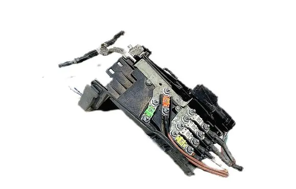Peugeot 3008 I Fuse module 9666527580