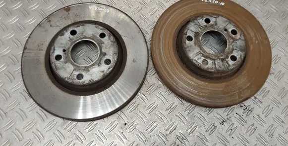 Toyota Verso Front brake disc