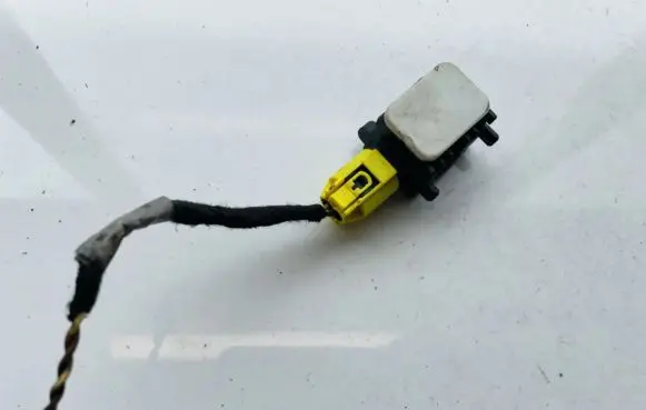 Mercedes-Benz R W251 Airbag deployment crash/impact sensor 0038202826 965031007