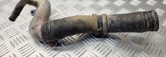 Toyota RAV 4 (XA20) Engine coolant pipe/hose